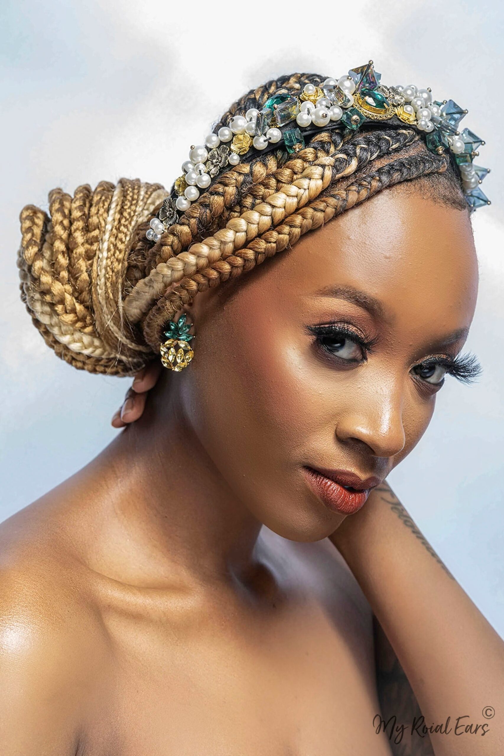 Queen Gladys- impressive baroque beaded headband - Image 6