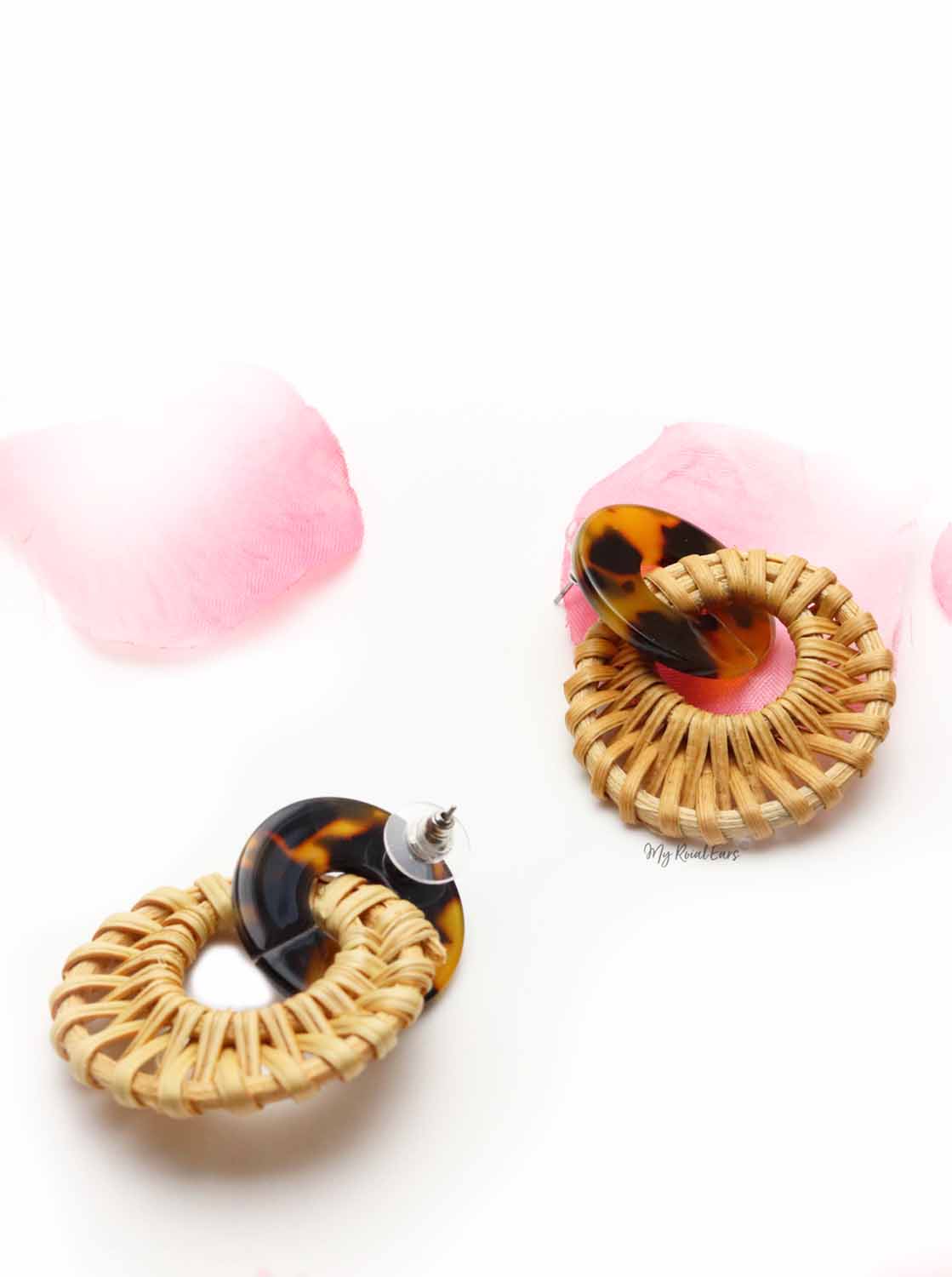 Blue Alpine Daisy- wooden acrylic stud earrings - My Roial Ears LTD