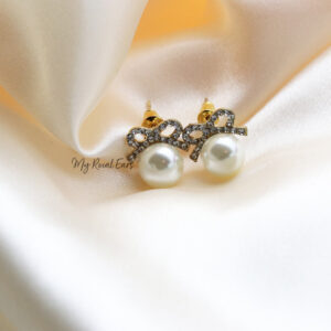 Q.Margaret-classic vintage bow crystal pearl bridal stud earrings - My Roial Ears LTD