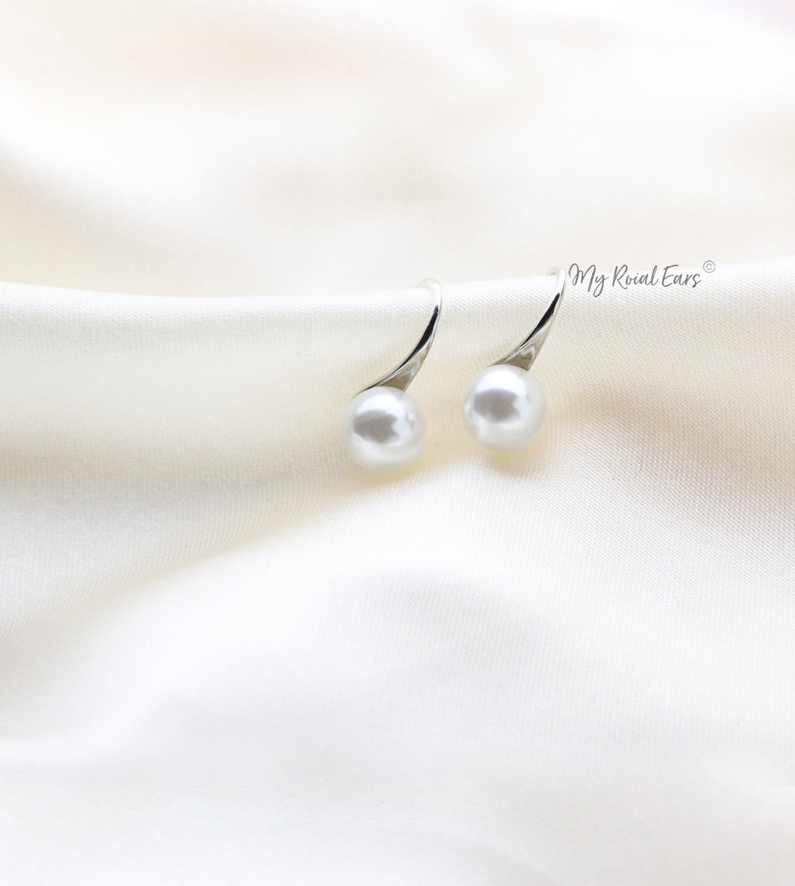 Q.Wanda Pearl-gold and silver plated elegant pearl hook bridal earrings - My Roial Ears LTD