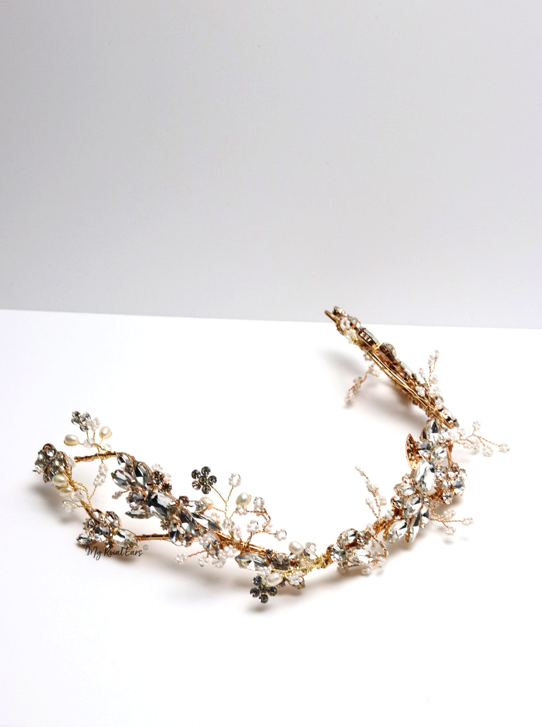Queen Lizzie- gold handmade bridal headpiece - Image 3