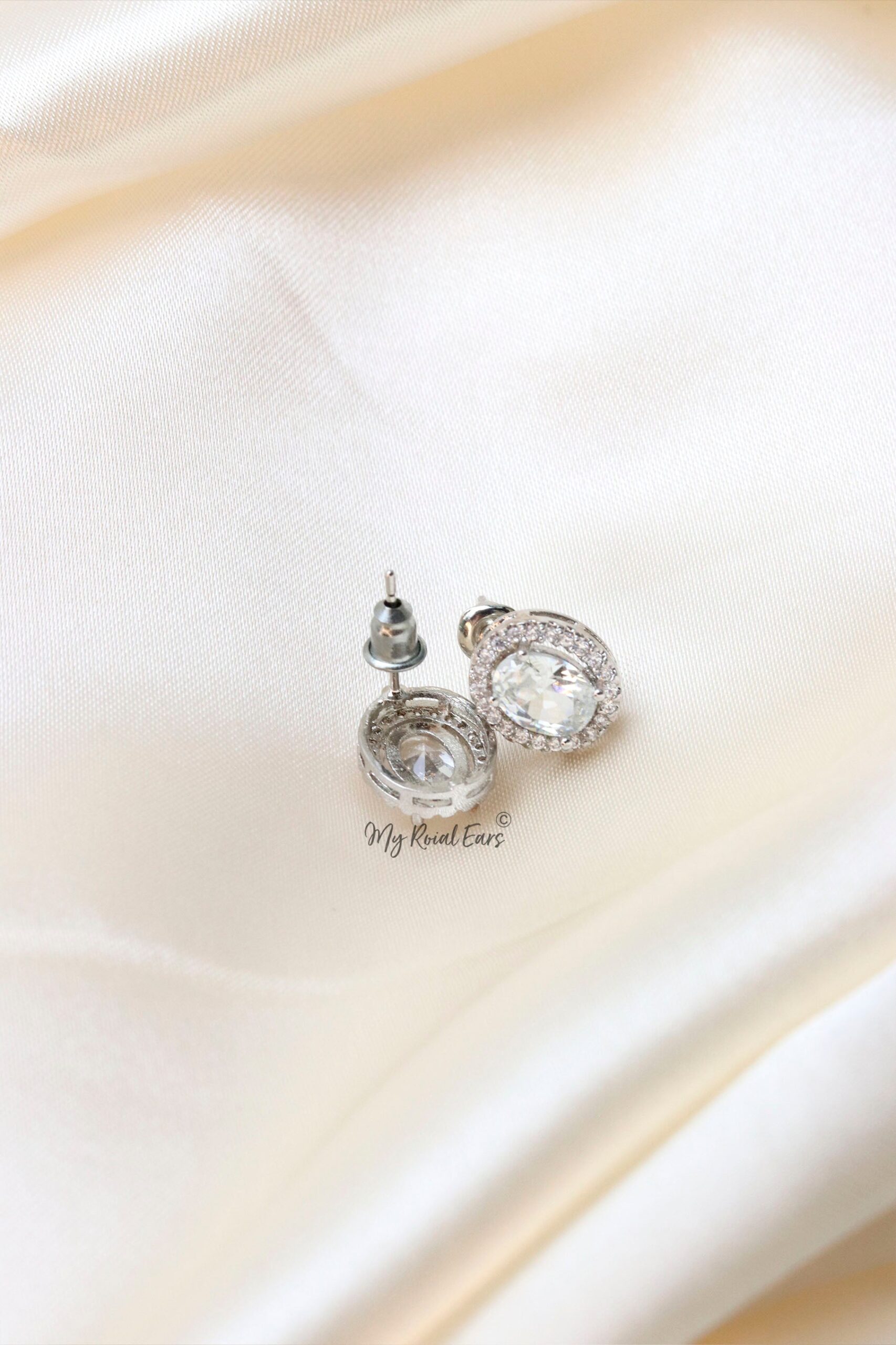 Q. Tida- charming sterling silver bridal earrings - Image 2