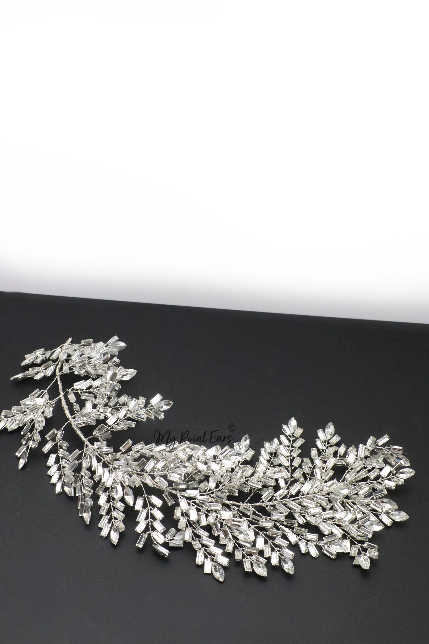 Queen Marcia-leaf inspired crystal headpiece - Image 9